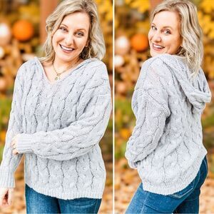 Woven Right Gray Cable-Knit Hooded Sweater NWT